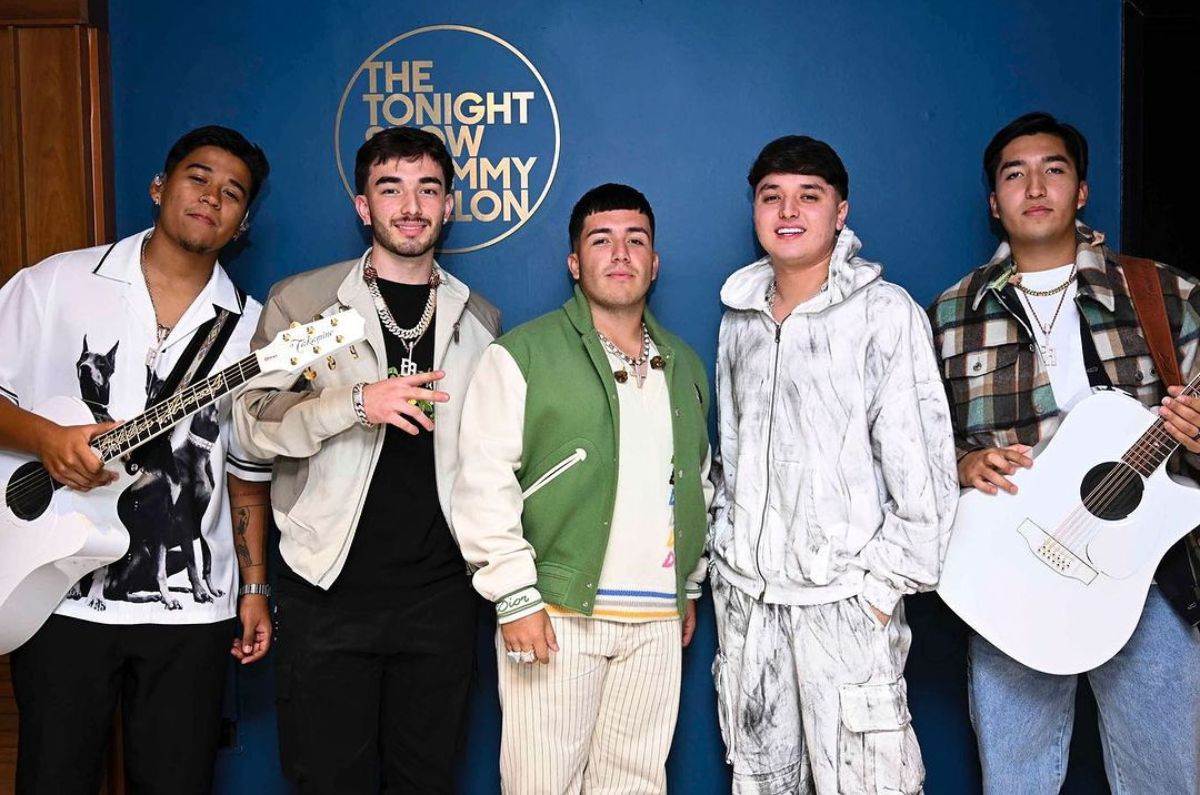 que-paso-con-eslabon-armado-el-grupo-de-ella-baila-sola-1