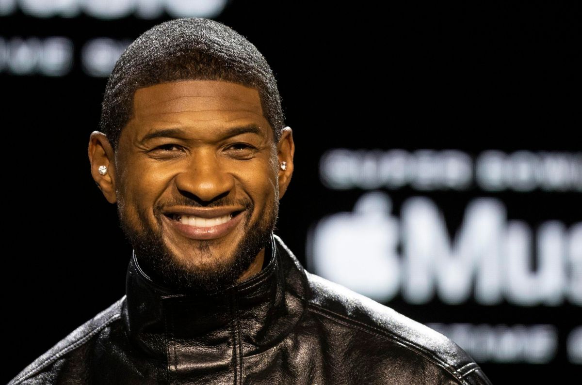 ¿Quién es Usher? El rey del R&B que protagonizará el medio tiempo del Super Bowl 2024