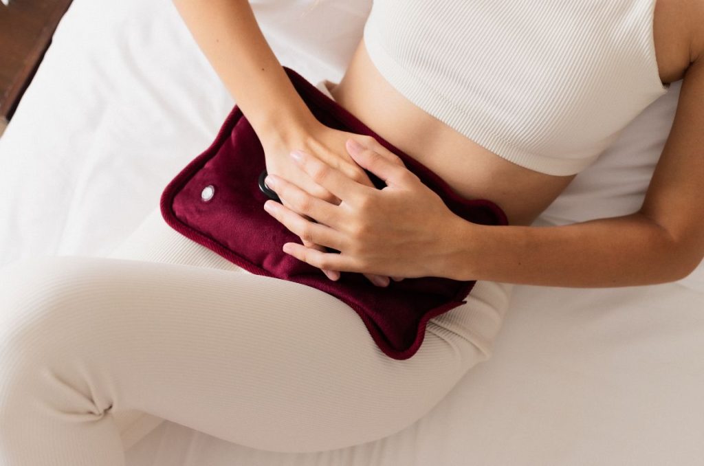 Presta atención a tu ciclo menstrual cada mes para poder identificar los signos de alerta en tu salud menstrual que debes revisar.