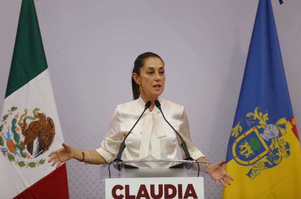 La candidata presidencial de Morena, Claudia Sheinbaum, presentó su estrategia de seguridad para el país durante un evento en Jalisco.