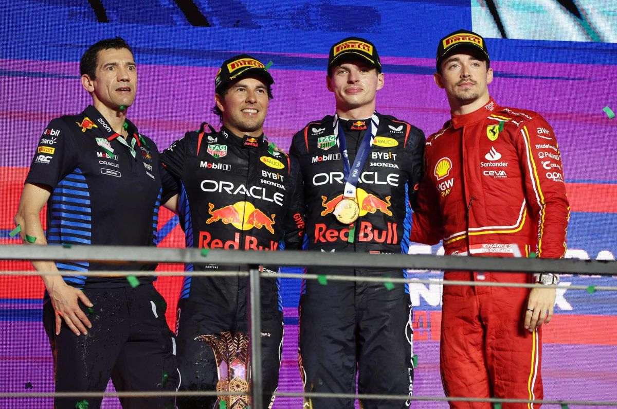 Red Bull triunfa en el Gran Premio de Arabia Saudí: Max y Checo Pérez repiten 1-2