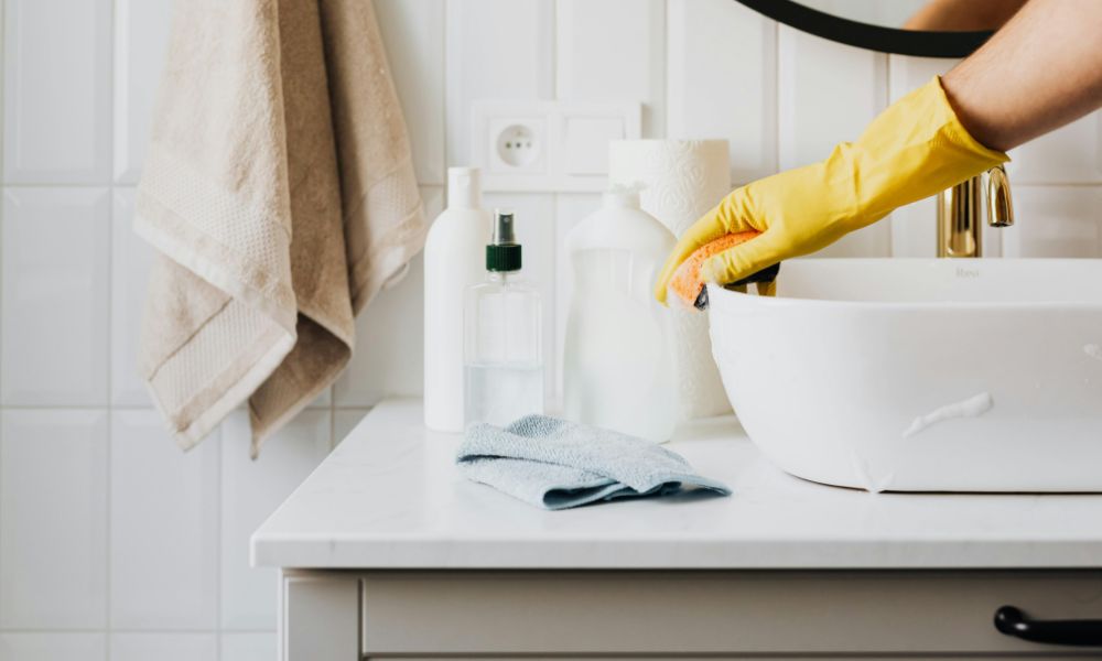 Un hogar desinfectado es un lugar sano, usa cloro para sanitizar cualquier zona.