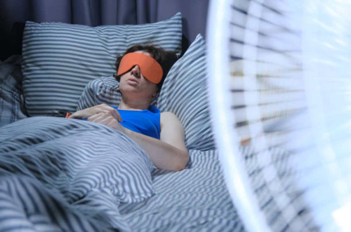 Ventajas y desventajas de dormir con el ventilador encendido