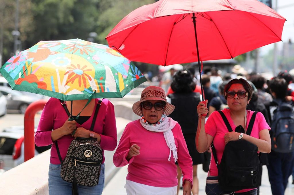 La tercera ola de calor afectó al máximo el clima hoy, se espera que 25 de los 32 estados registren este lunes más de 40 grados centígrados.