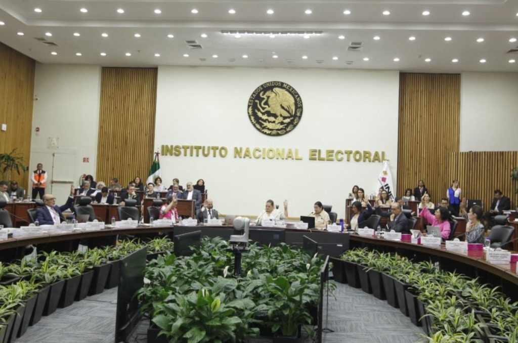El INE sostendrá una mesa permanente entre distintas autoridades de seguridad que estará vigente hasta el final de Elecciones 2024..