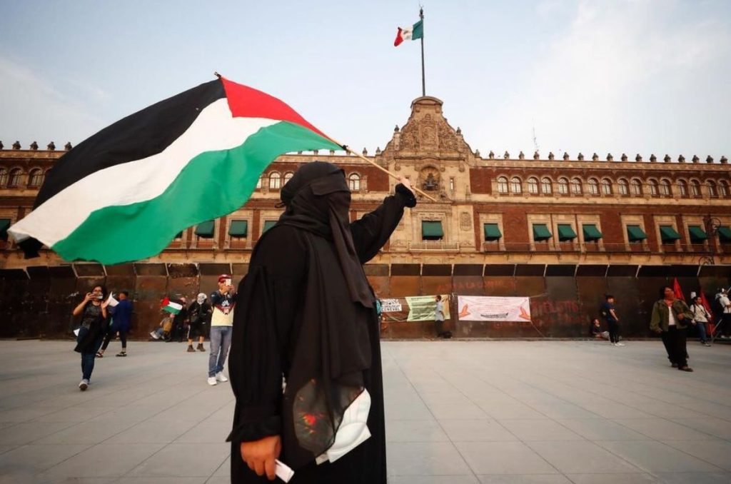 México solicitó a la Corte Internacional de Justicia autorizar su intervención en el procedimiento iniciado por Sudáfrica contra Israel.