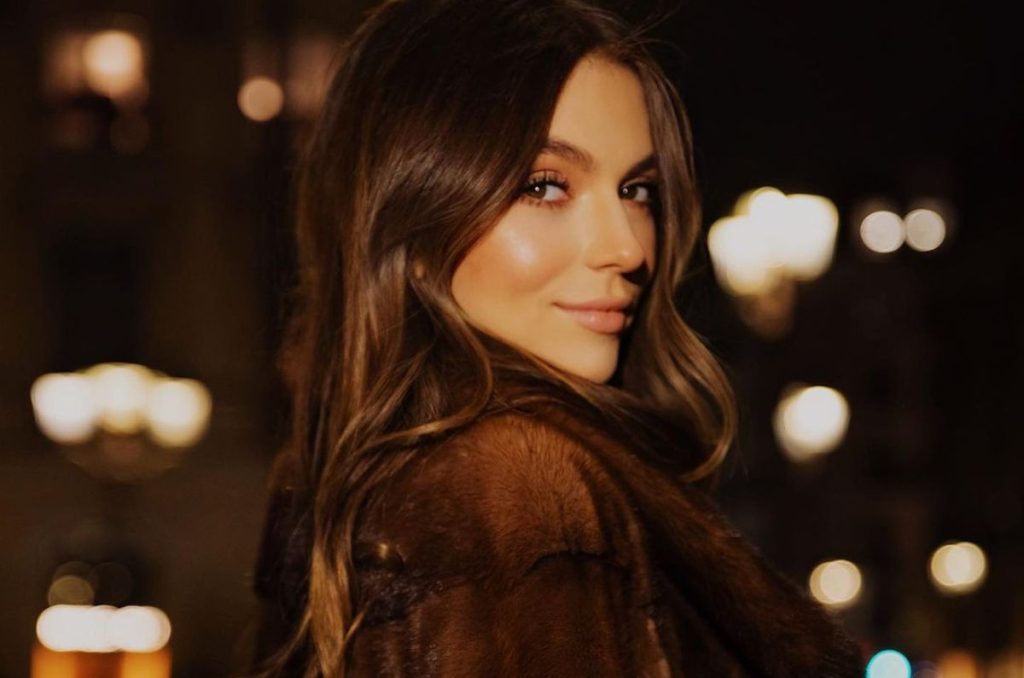 Sofía Castro causó polémica con una serie de fotografías que desataron una serie de acusaciones; entérate de lo que la actriz respondió.