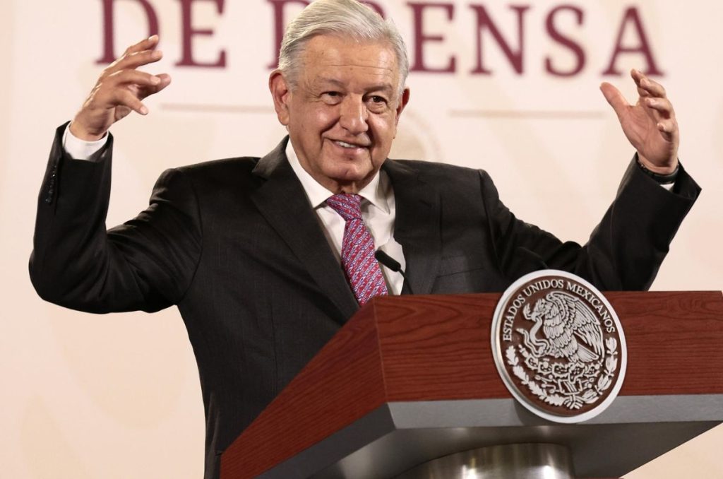 Tras los apagones masivos de las últimas semanas, el presidente López Obrador promete que no habrá fallas eléctricas durante Elecciones 2024.