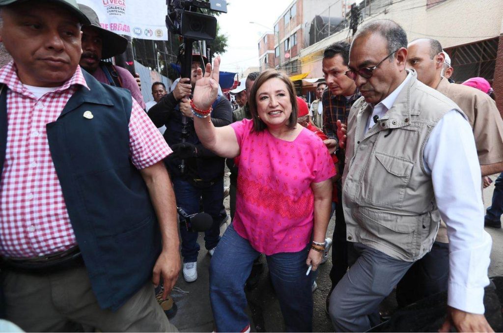 Xóchitl Gálvez sostuvo este viernes un recorrido en Tepito, uno de los barrios más populares en la Ciudad de México.