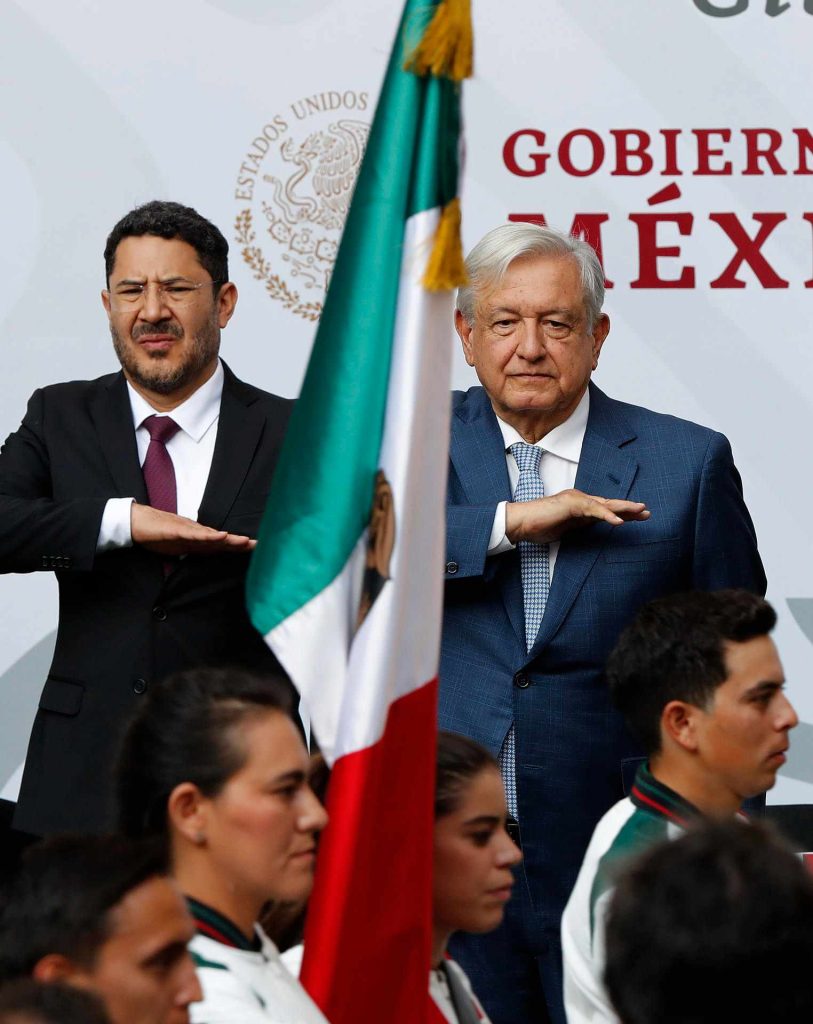 El presidente López Obrador encabezó la ceremonia de abanderamiento de los atletas mexicanos que participarán en las Olimpiadas 2024.