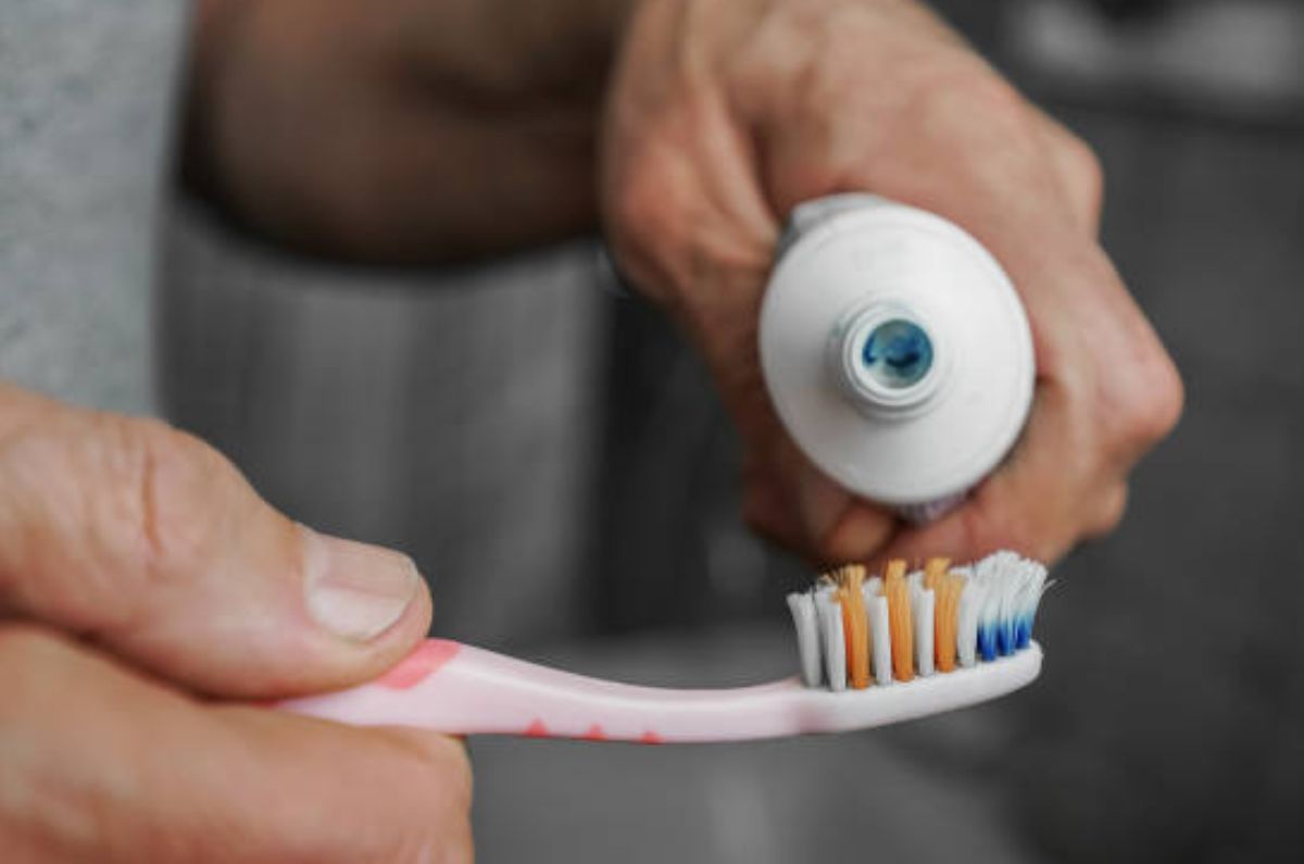 Esta es la mejor marca de pasta de dientes (y casi nadie la usa) según Profeco