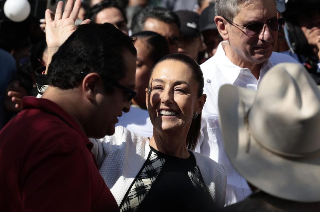 Claudia Sheinbaum acudió a emitir su voto en San Andrés Totoltepec, en la Alcaldía Tlalpan, este domingo 2 de junio.