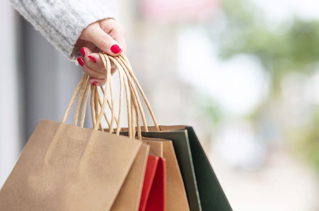 ¿Te quedaste con ganas de comprar algo durante el Hot Sale? Las rebajas de verano 2024 llegan para salvar tu año y tus bolsillos.