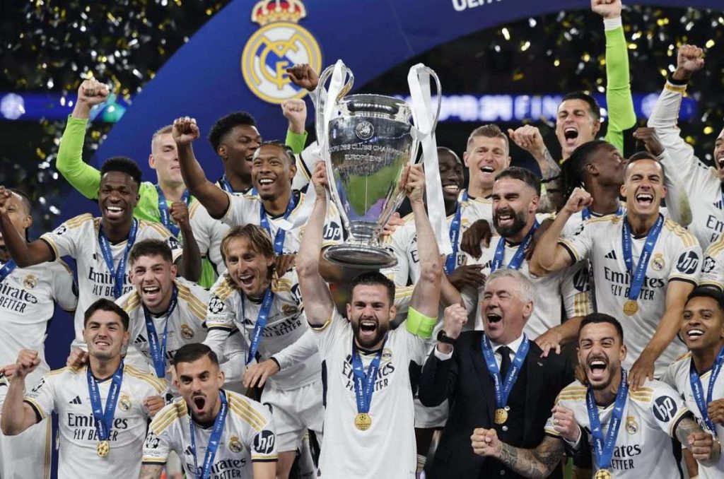 Real Madrid terminó por derrotar al Borussia Dortmund y logró alzar su trofeo número 15 de la UEFA Champions League.