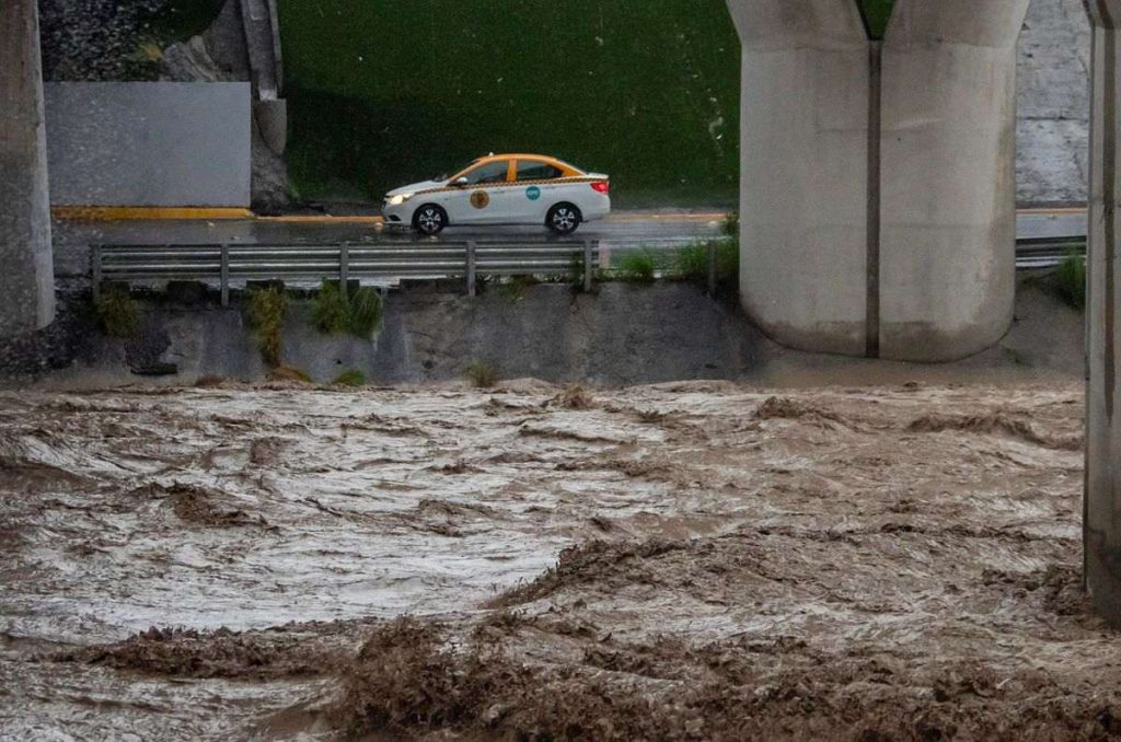 La Tormenta Tropical Alberto se degrada a depresión tropical en su paso por México, al menos 12 estados se mantienen en alerta.