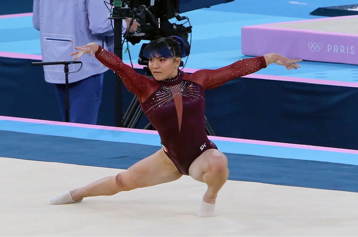 Alexa Moreno sufre caída aparatosa en su debut en París 2024