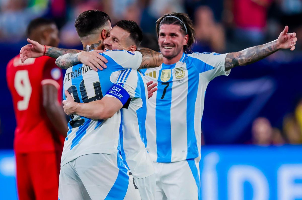 Argentina derrota a Canadá 2-0 con gol de Messi incluido y va a la final de Copa América