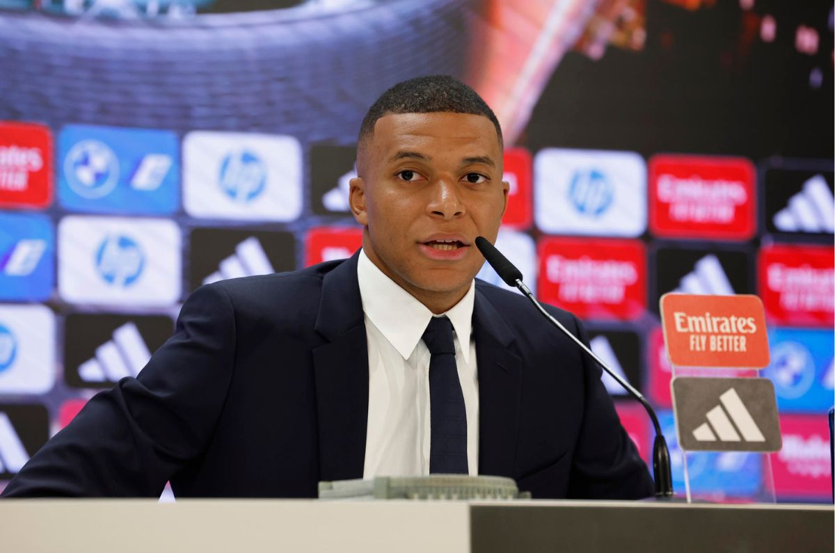 Kylian Mbappé en su presentación con el Real Madrid / EFE