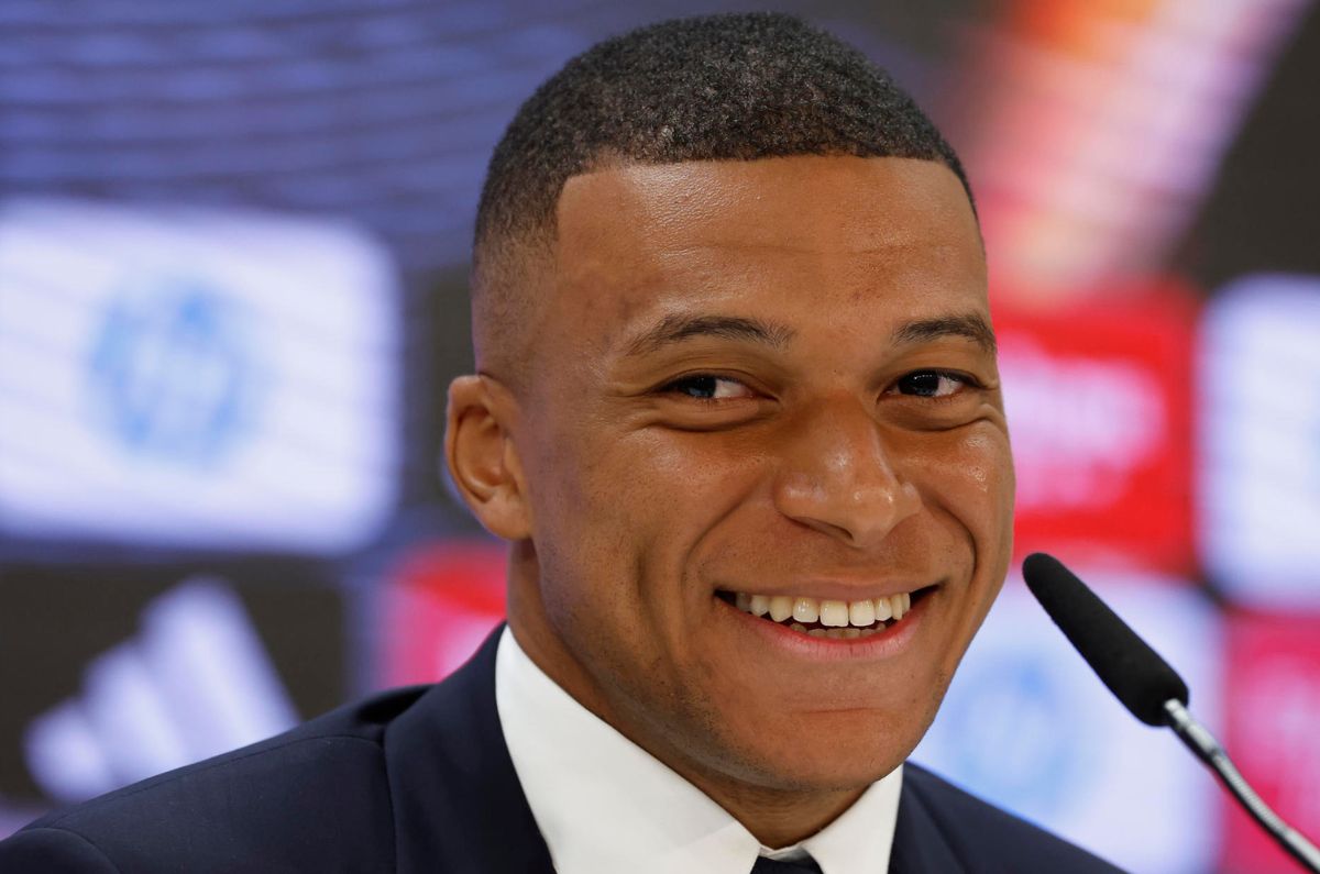 Kylian Mbappé en su presentación con el Real Madrid / EFE