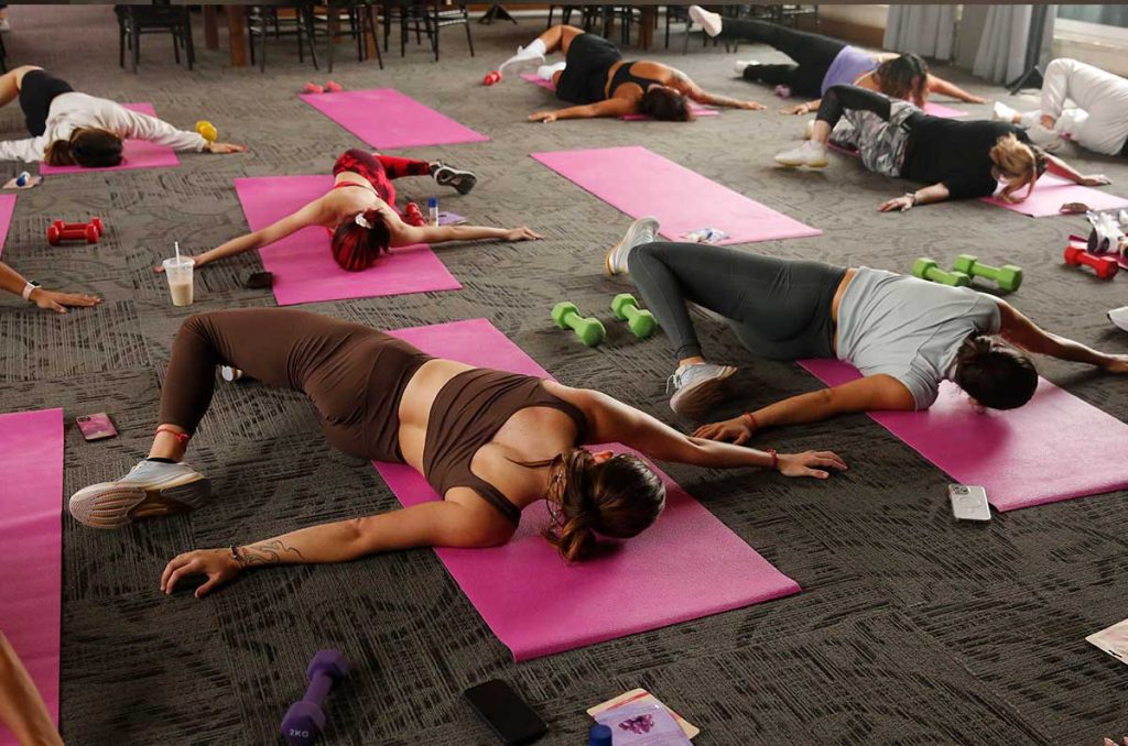 Nuestras invitadas disfrutaron de una masterclass de nutrición, oxigenación para un mejor metabolismo y una excelente clase de stretching.