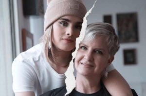 Madre de Gala Montes arremete en su contra, la acusa de ‘dejarla en la calle’