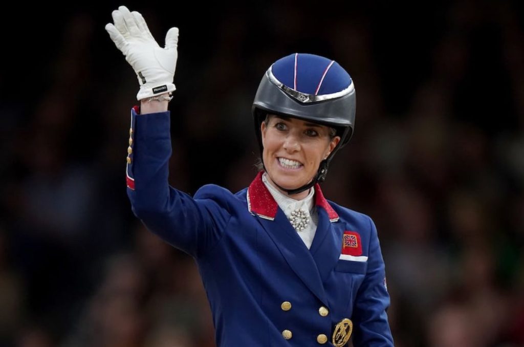 La jinete Charlotte Dujardin deja los Juegos Olímpicos, es investigada por maltrato a un caballo