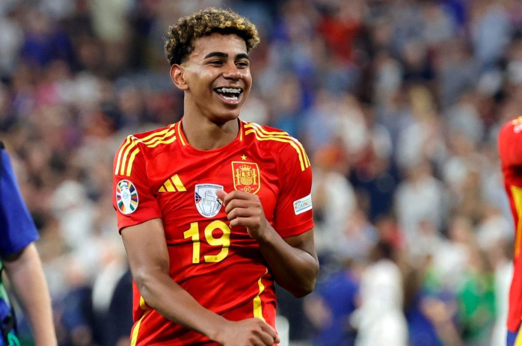 Con solo 16 años, Lamine Yamal rompe récord de Pelé tras participar en la semifinal de la Eurocopa 2024; entérate de qué se trata.