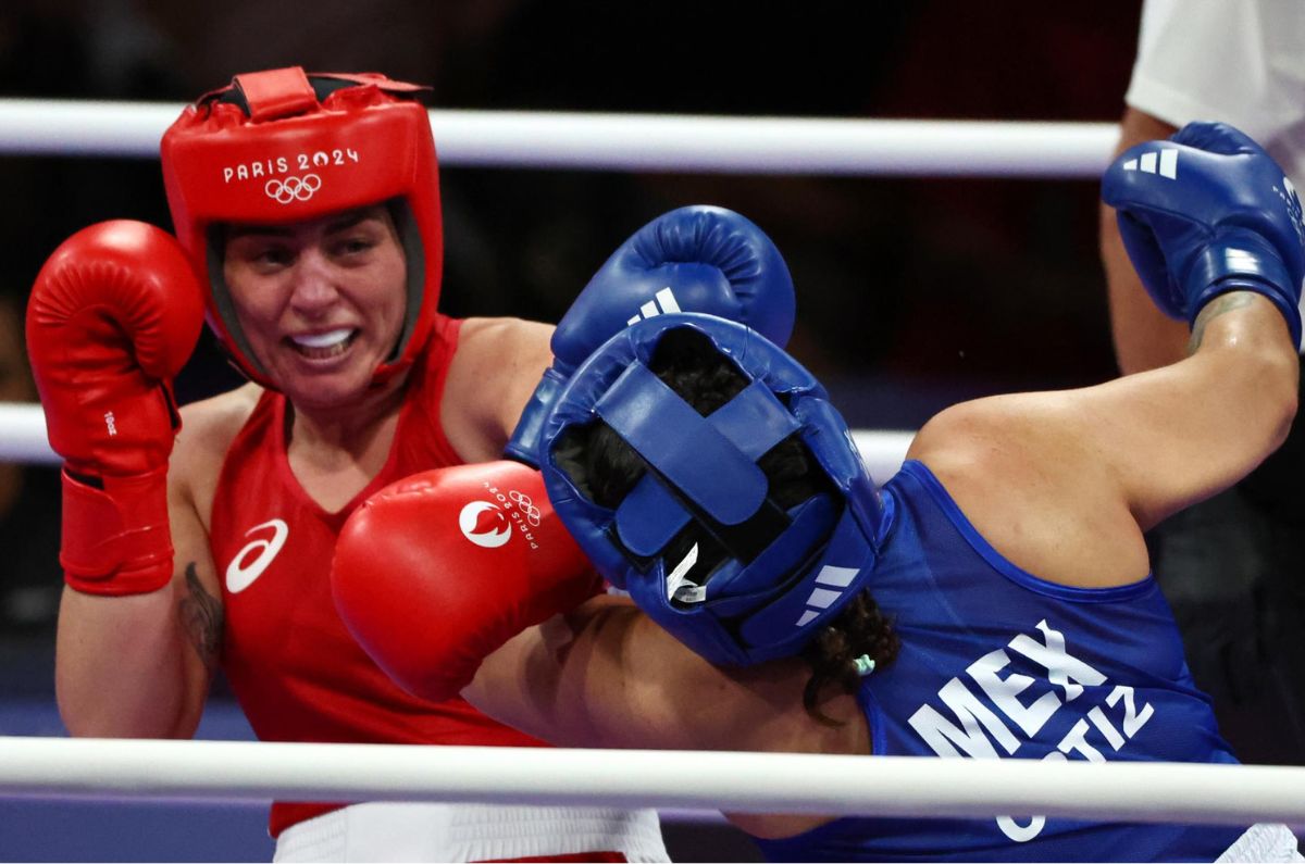 La mexicana Citlalli Vanessa Ortiz no logró avanzar en Juegos Olímpicos de París 2024 tras caer ante la australiana Caitlin Parker en box. / EFE