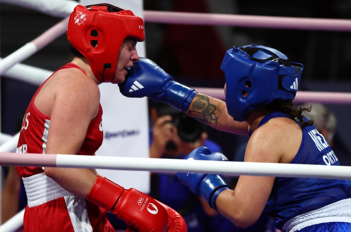 La mexicana Citlalli Vanessa Ortiz no logró avanzar en Juegos Olímpicos de París 2024 tras caer ante la australiana Caitlin Parker en box. / EFE