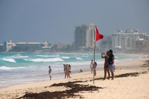 Precaución: Se suspenden estos servicios por llegada del Huracán Beryl en México