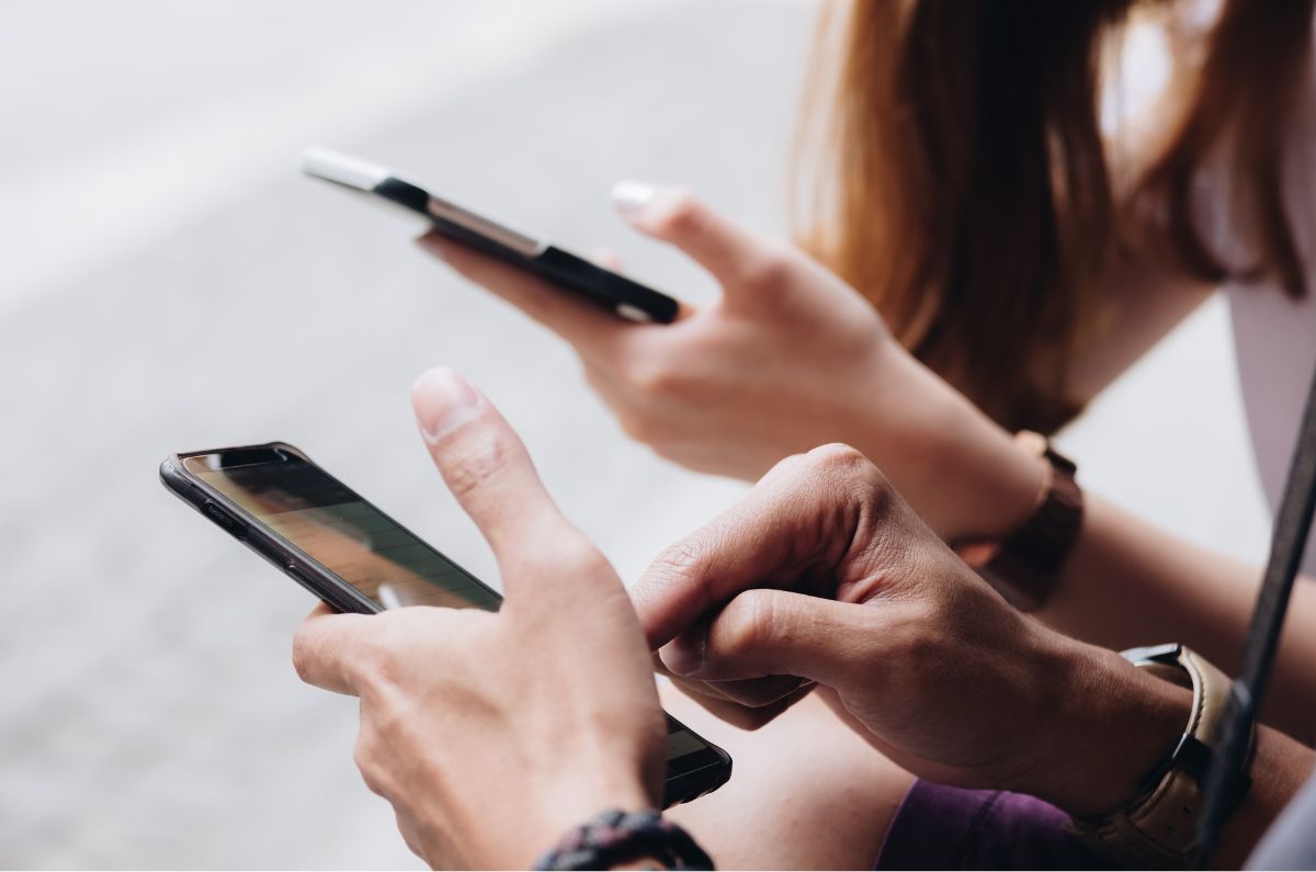 te-pueden-quitar-el-celular-en-tu-trabajo-esto-dice-ley-federal-del-trabajo-1