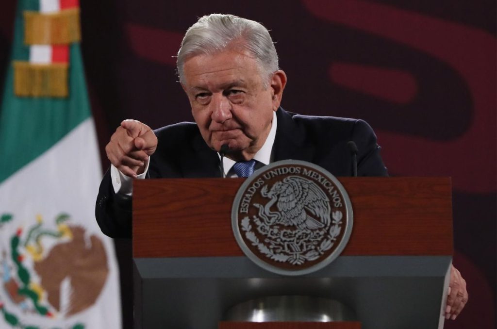 El presidente López Obrador anunció una 'pausa' en su relación con las embajadas de Estados Unidos y Canadá por reforma judicial.