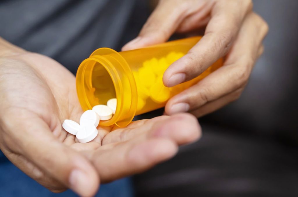 La automedicación irresponsable afecta a 80% de los mexicanos, lo que puede enmascarar y agravar enfermedades.