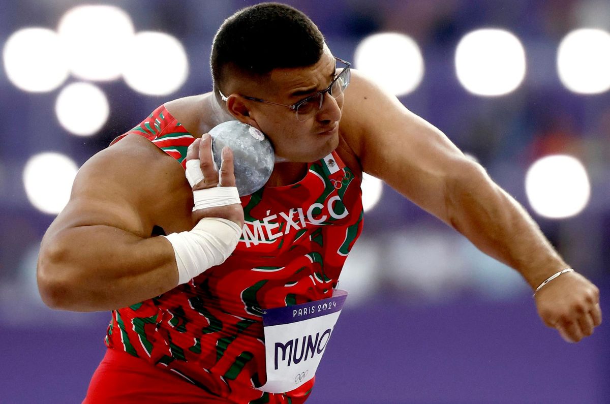 Uziel Muñoz hace historia para México; peleará por medalla en París 2024