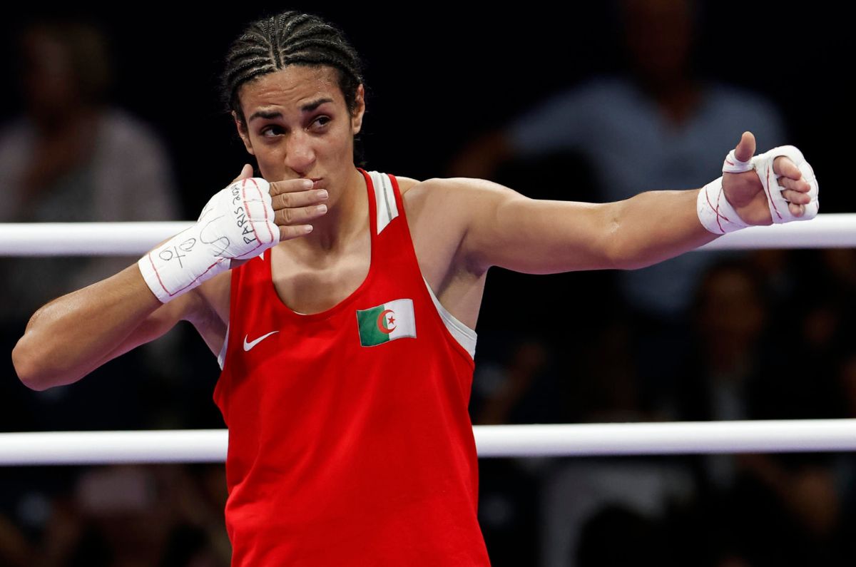 La argelina Imane Khelif se impuso a Lucca Anna Hamori por decisión unánime avanzó; a semifinales en Juegos Olímpicos de París 2024 / EFE