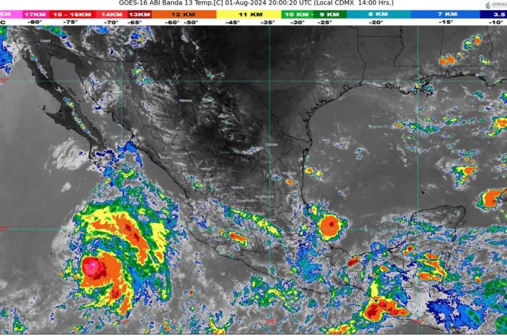 La tormenta tropical Carlotta, el tercer ciclón de la temporada del Pacífico, puede dejar este jueves lluvias y vientos "fuertes" en estados.