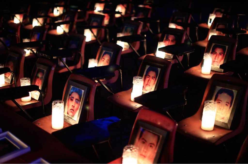 Este 26 de septiembre se cumplen 10 años del Caso Ayotzinapa; conoce qué ha pasado con el caso y las exigencias de los familiares.