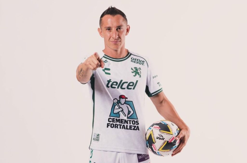 En una noticia que ha tomado por sorpresa, el veterano futbolista mexicano Andrés Guardado anuncia su retiro y dice adiós con León.