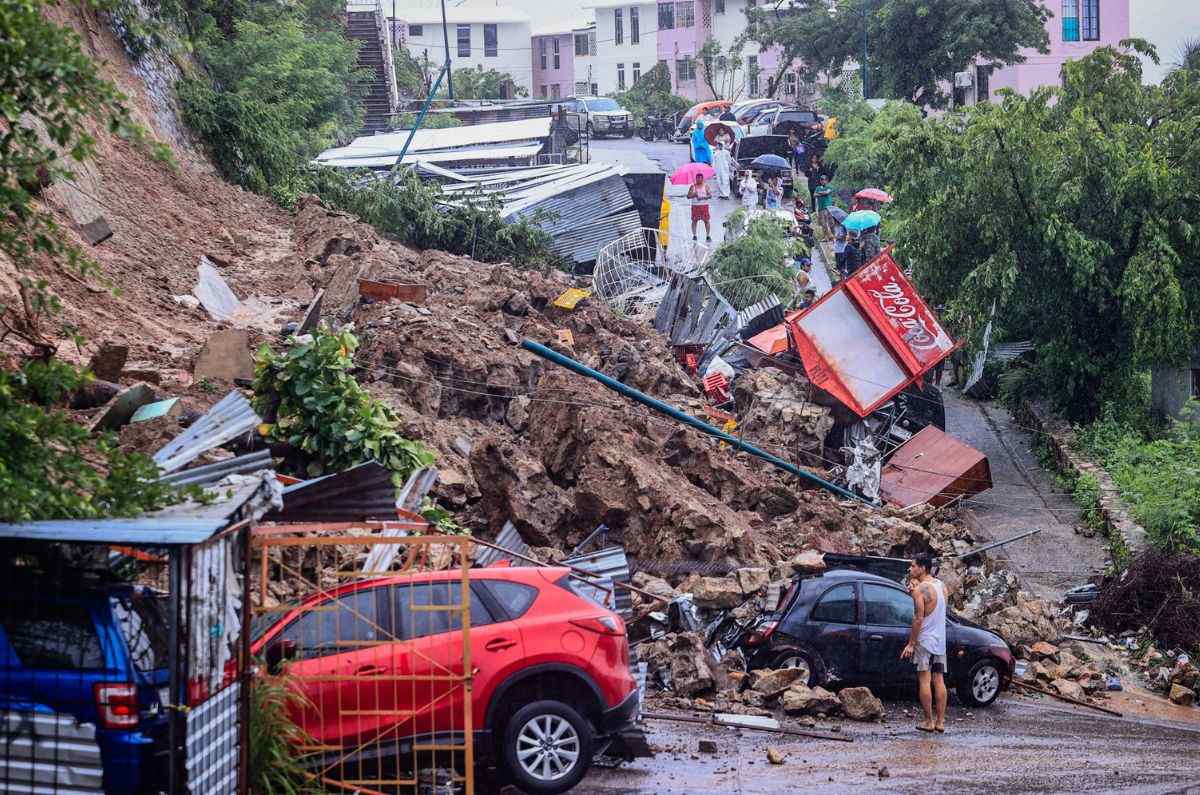 Aumentan a 22 los muertos por paso de Tormenta Tropical John en México