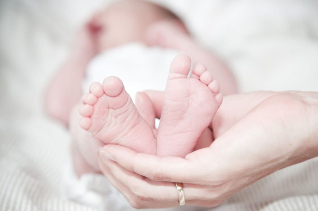 Los nacimientos en México cayeron un 3,7% anual en 2023 e hilan dos años a la baja y la natalidad sigue por debajo de los niveles prepandemia.