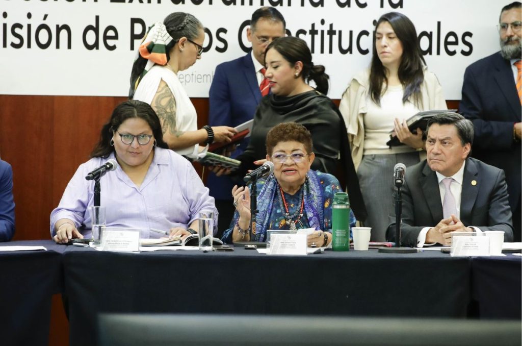 La polémica reforma judicial va a comisiones el domingo y al Pleno del Senado el miércoles, informaron los senadores.