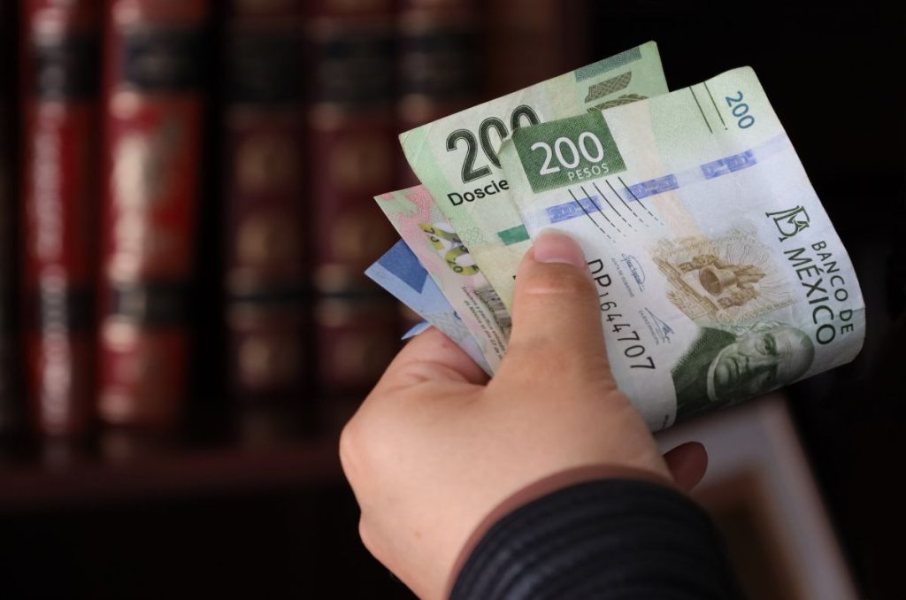 Los contribuyentes deben declarar sus ingresos ante el SAT. Te decimos qué pasa con las tandas de la colonia.