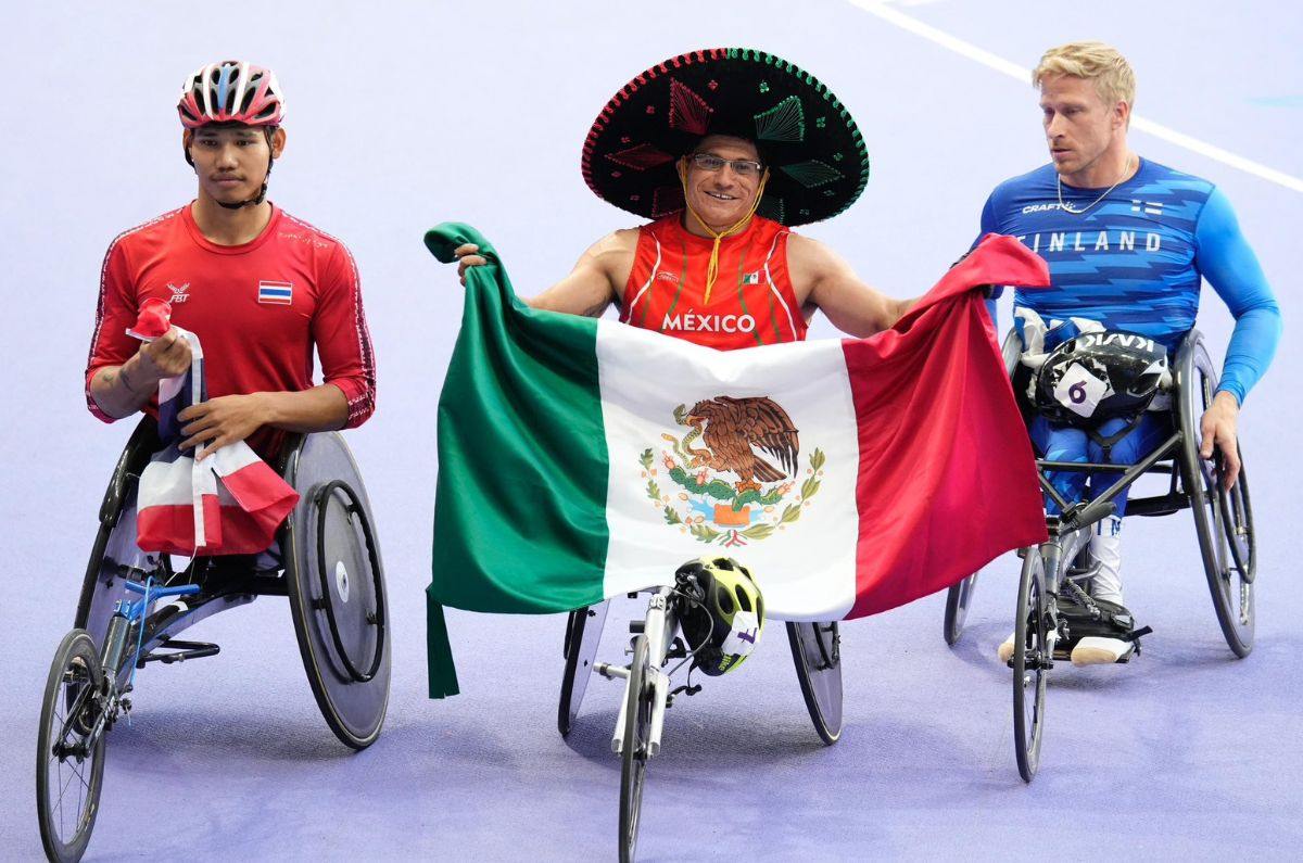 Juan Pablo Cervantes obtiene el tercer oro para México en los Juegos Paralímpicos de París 2024, además de tener el récord continental. / Vía X @COPAME