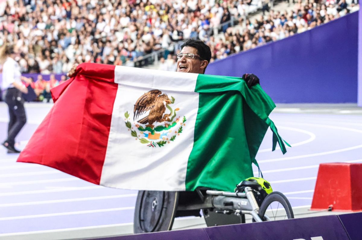 Juan Pablo Cervantes obtiene el tercer oro para México en los Juegos Paralímpicos de París 2024, además de tener el récord continental. / Vía X @COPAME