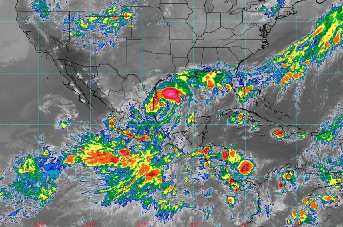 Tormenta Francine se intensificaría a Huracán 1 en costas de Tamaulipas; suspenden clases