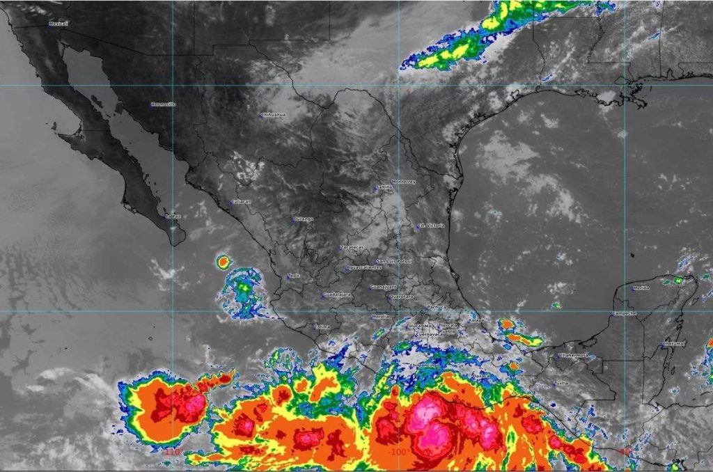 La tormenta tropical John se intensificó este lunes a huracán categoría 1 en la escala de Saffir-Simpson; tocaría tierra como categoría 3.