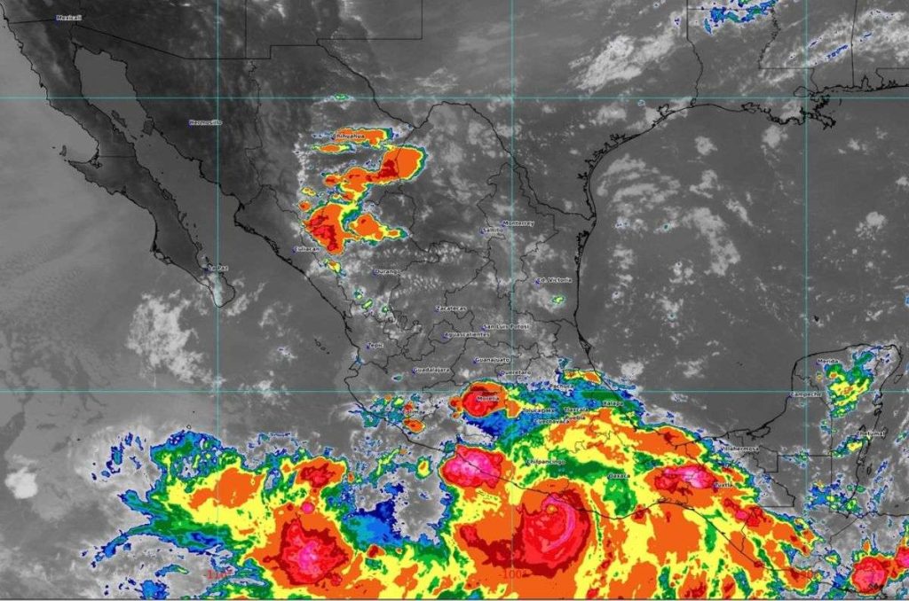 La Tormenta Tropical John se intensifica a huracán, alertan al menos a cinco estados de México por potencial impacto en las próximas horas.