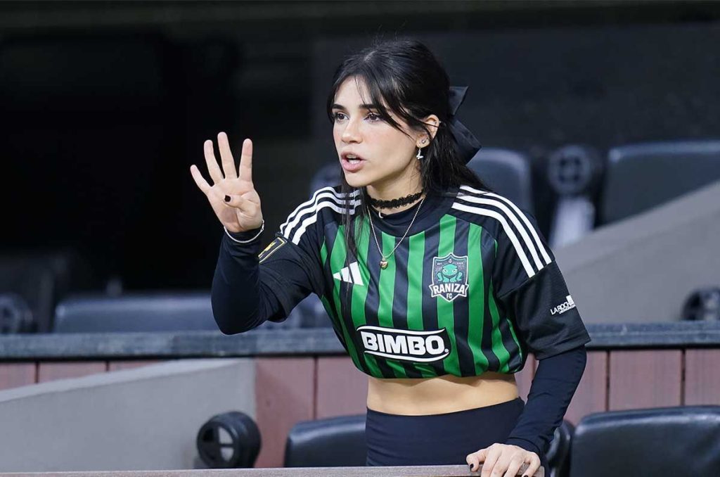 Del streaming al ring: Alana Flores hace historia en el boxeo este 2024