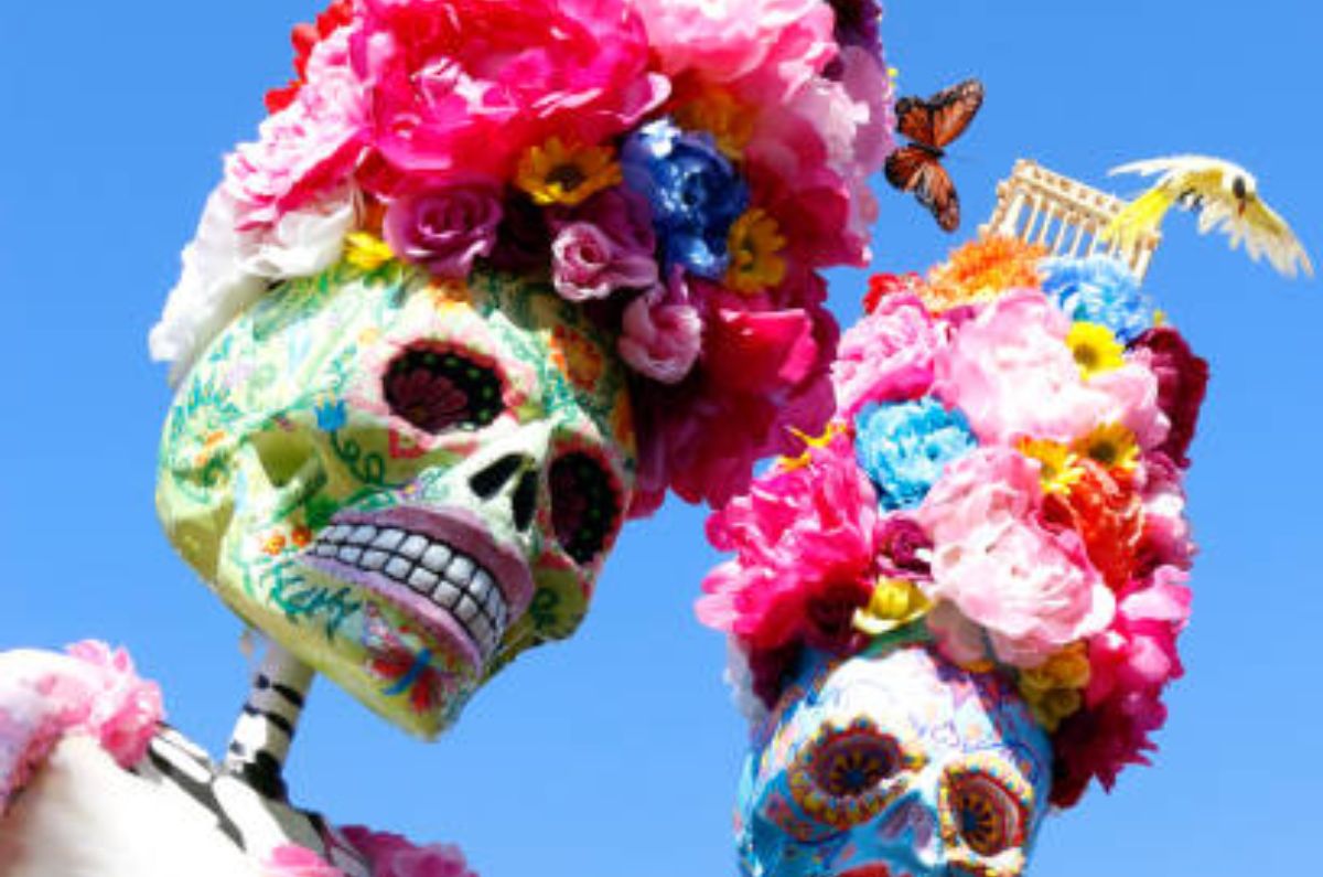 ¡Tendremos alumbrado monumental de Día de Muertos en el Zócalo!