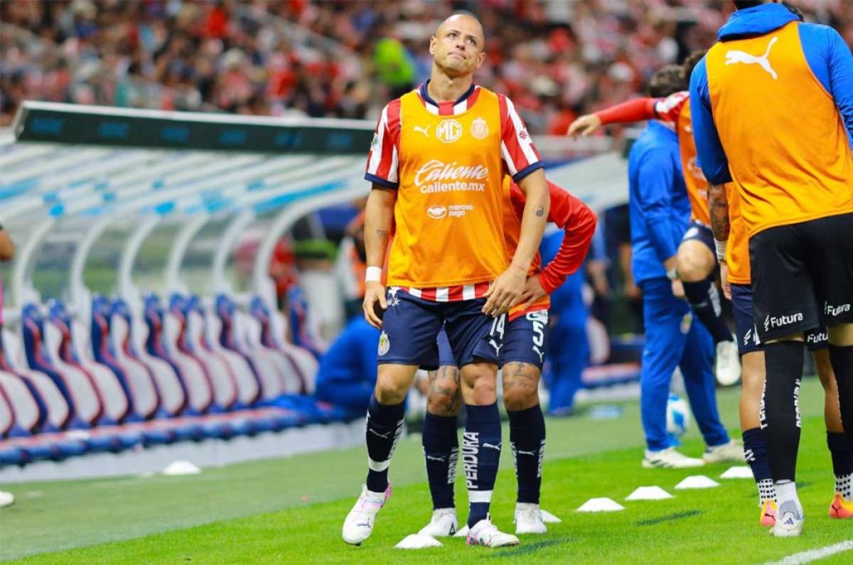 Chicharito alista su regreso para el Chivas vs Pumas